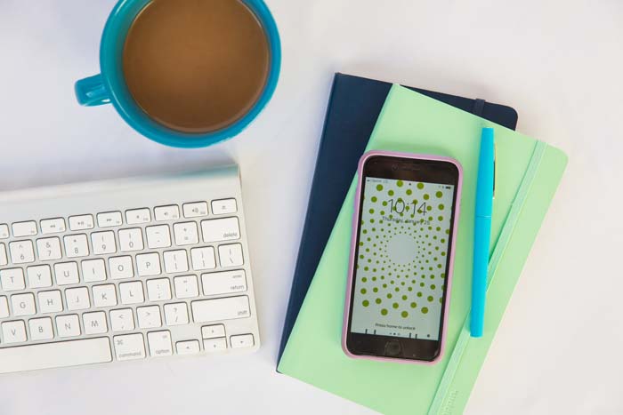 dotted line marketing blog content